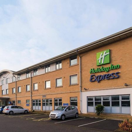 Holiday Inn Express East Midlands Airport, An Ihg Hotel Castle Donington Exterior foto