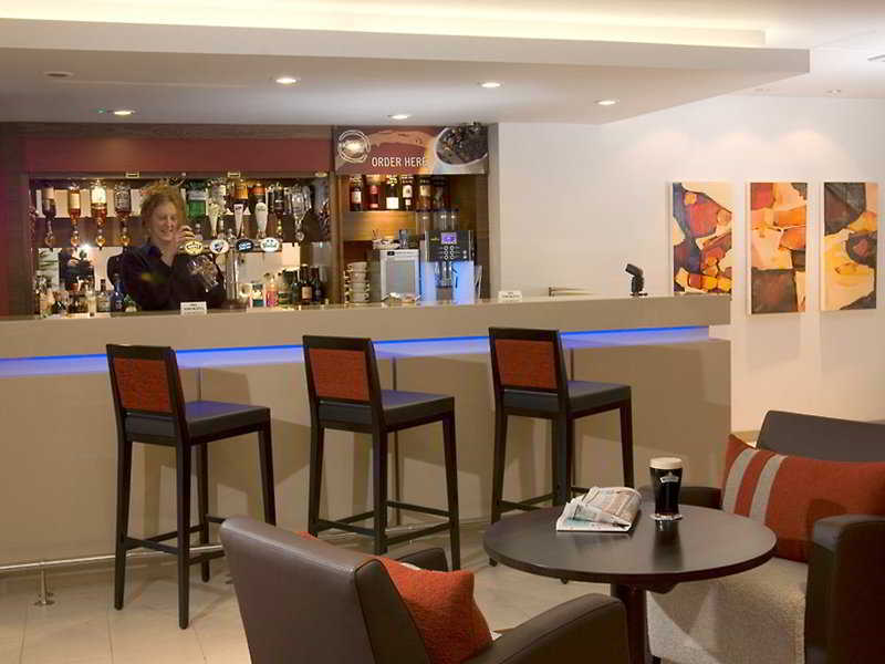 Holiday Inn Express East Midlands Airport, An Ihg Hotel Castle Donington Restaurante foto